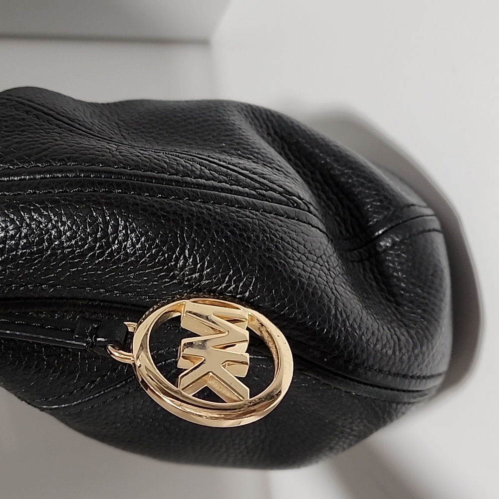 MICHAEL KORS Bedford pebbled black leather bag. - Picture 5 of 9